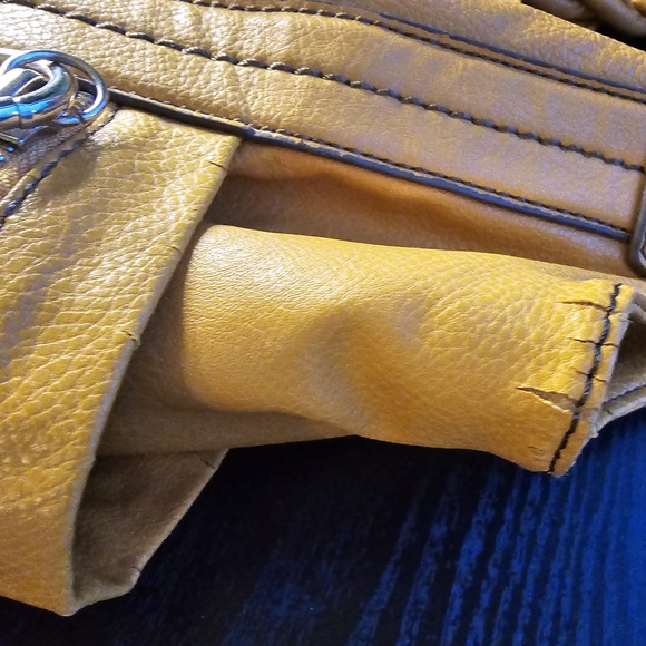 Relic Women's Yellow Faux Leather Hobo Bag OS - Picture 3 of 16